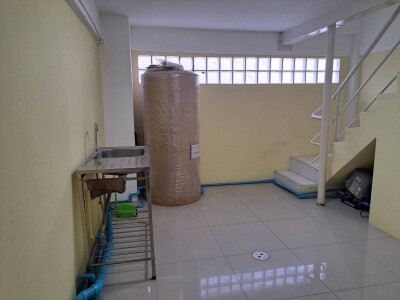 🏢 ให้เช่าอาคารพาณิชย์ 4 ชั้น | พหลโยธิน 37/1 (ห่างถนนใหญ่เพียง 50 ม.)