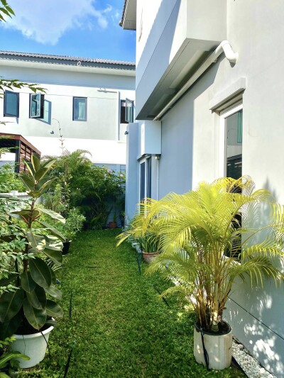 แกรนด์ พลีโน่ เมกา บางนา