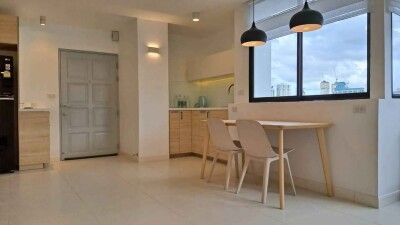 เจ. ซี. ทาวเวอร์ / J.C. Tower