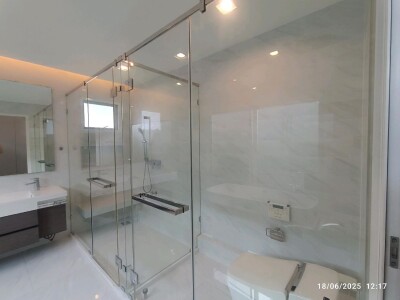 มัณฑนา 2 บางนา กม.7 / เนื้อที่บ้าน 124 ตร.วา เนื้อที่ใช้สอย 335 ตร.เมตร