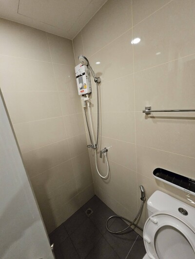 เอ สเปซ เมกา / A space Mega-11