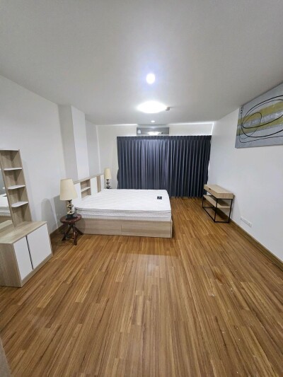 เดอะ เวลลิงตัน คอนโด / The Wellington Condominium