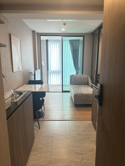 ลอยด์ ศูนย์วิจัย - ทองหล่อ / LLOYD Soonvijai - Thonglor-5