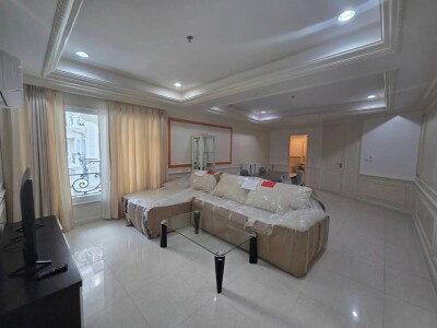 ลา วี ออง โรส เพลส / La Vie En Rose Place-1