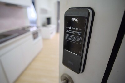 เอ สเปซ ไฮด์อเวย์ อโศก - รัชดา / - ขนาด 54 ตรม. วิวสระว่ายน้ำ-8