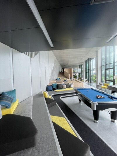 เอ สเปซ เมกา / ชั้น 17 ระเบียงกว้าง ฝนไม่สาดไม่รั่วเข้าห้อง