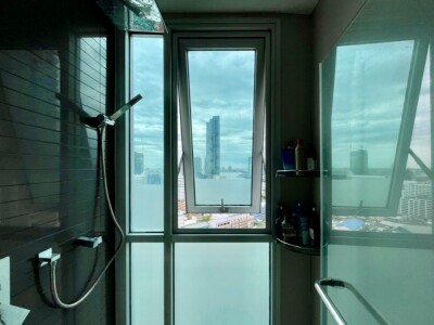 ริทึ่ม สาทร / Rhythm Sathorn-8