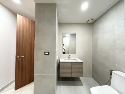 ริเวอไรน์ เพลส คอนโดมิเนียม / Riverine Place Condominium