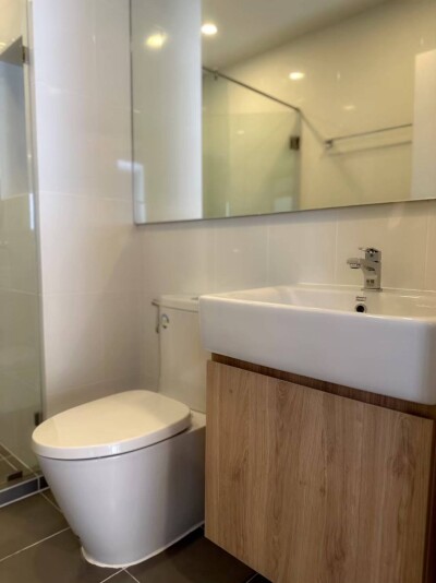 ชีวาทัย ปิ่นเกล้า / Chewathai Pinklao-9