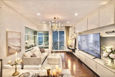 ไอวี่ ทองหล่อ / IVY THONGLOR