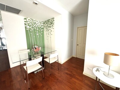 สิริ เรสซิเด้นซ์ สุขุมวิท 24 / Siri Residence Sukhumvit 24-8