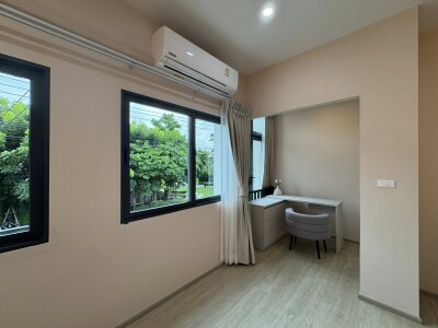 เพล็กซ์ อ่อนนุช - วงแหวน