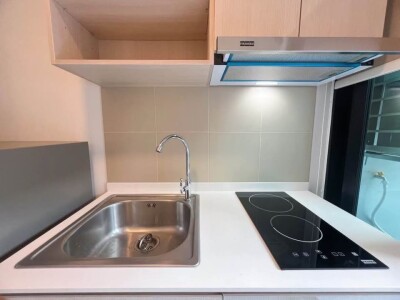 ชีวาทัย ฮอลล์มาร์ค ลาดพร้าว - โชคชัย 4 / Chawathai Hallmark Ladprao - Chokchai 4