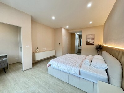 เพล็กซ์ อ่อนนุช - วงแหวน