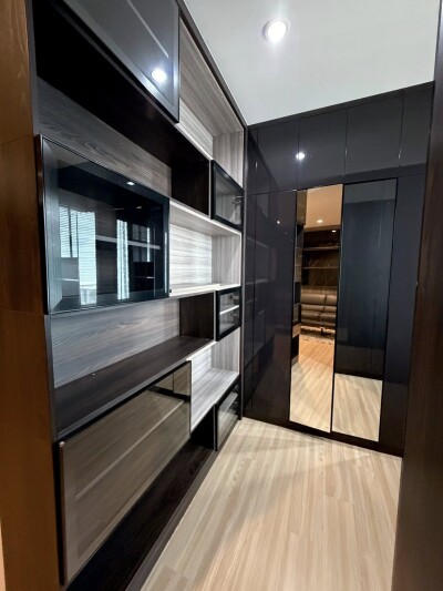 เนอวานา ดีฟายน์ ศรีนครินทร์ - พระราม 9