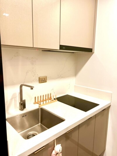 วัน ไนน์ ไฟว์ อโศก - พระราม 9 / One9Five Asoke - Rama 9 (oneninefive , one nine five)