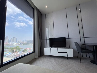 แชปเตอร์ เจริญนคร - ริเวอร์ไซด์ / Chapter Charoennakhon - Riverside