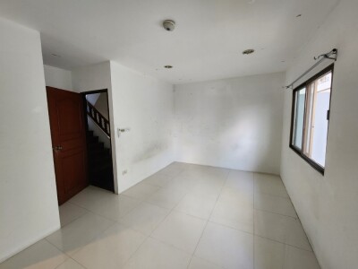 🔥🔥 ให้เช่า ทาวน์เฮ้าส์ 3 ชั้น พร้อมชั้นลอย ใกล้ BTS บางจาก 🔥🔥