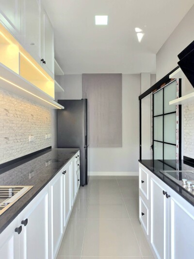 แกรนด์ พลีโน่ สุขุมวิท - บางนา