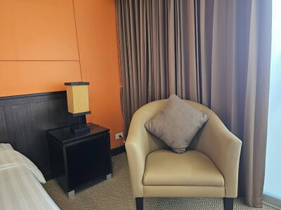 อัพเดตล่าสุด 13/12/2568 : ดอะ คัลเลอร์ ลีฟวิ่ง คอนโดมิเนียม / The Color Living Condominium