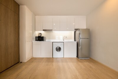 โนเบิล รีไฟน์ / ยูนิตมุม • ชั้น 9 • 54 ตร.ม. •