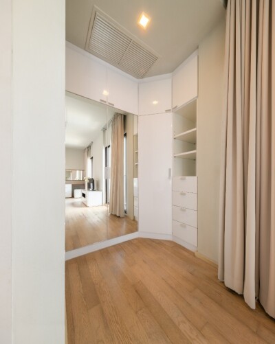 โนเบิล รีไฟน์ / ยูนิตมุม • ชั้น 9 • 54 ตร.ม. •