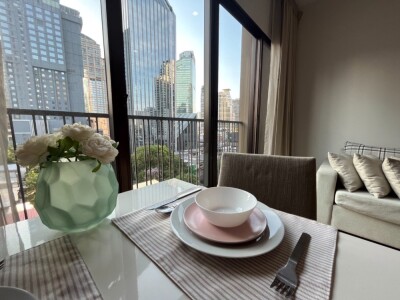 โนเบิล รีไฟน์ / ยูนิตมุม • ชั้น 9 • 54 ตร.ม. •