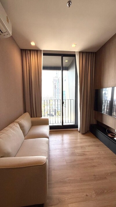 โนเบิล อราวน์ อารีย์ / Noble Around Ari-1