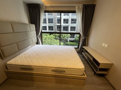 เดอะ โพลิแทน บรีซ / The Politan Breeze