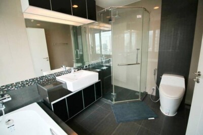 เดอะ เครสท์ สุขุมวิท 34 / ขนาด 114 ตรม 2 beds 3 baths