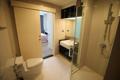 เดอะ เครสท์ สุขุมวิท 34 / ขนาด 114 ตรม 2 beds 3 baths