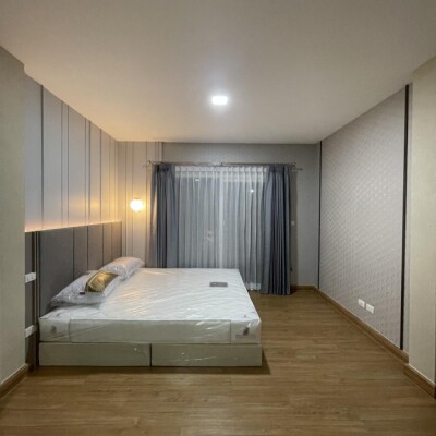 แกรนด์ พลีโน่ เมกา บางนา