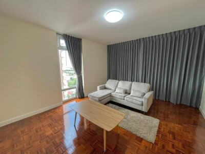 ริเวียร่า คอนโดมิเนียม / Riviera Condominium-2