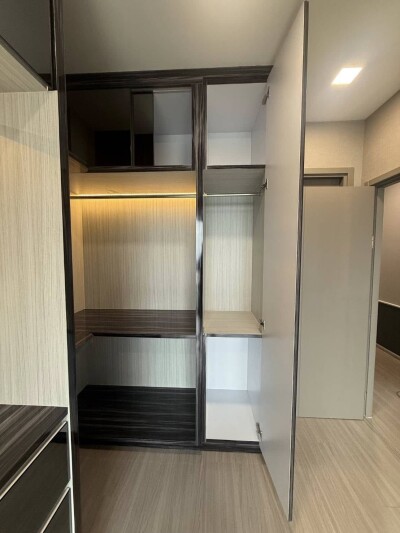 ไลฟ์ อโศก ไฮป์ / Life Asoke Hype-7