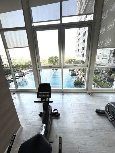 เดอะทรัสต์ @ BTS เอราวัณ / The Trust @ BTS Erawan-10