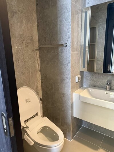 โนเบิล อราวน์ อารีย์ / Noble Around Ari-9