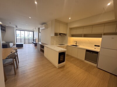 เลค อเวนิว / Lake Avenue-6