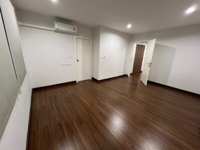 อัปเดตล่าสุด 10/9/2567: ให้เช่า Home office 3 ชั้น บางนากม.5 ติดถนนในซอยวัดคลองปลัดเปรียง ทะลุถนนบางนาตราดและศรีนครินทร์-10