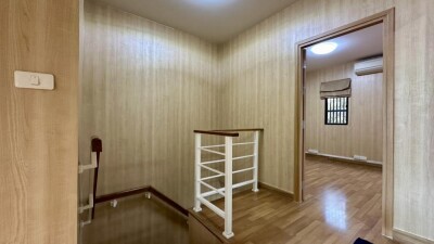 เดอะ คอนเนค 41 แจ้งวัฒนะ - ติวานนท์ / ทาวโฮม 2 ห้องคู่ ชั้นล่างทะลุถึงกัน 2 ห้องโถงชั้นล่าง