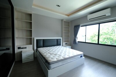 เดอะ แลนด์มาร์ค เอกมัย - รามอินทรา-9