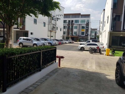 ไอฟิลด์ บางนา โฮมออฟฟิศ 3 ชั้น-2