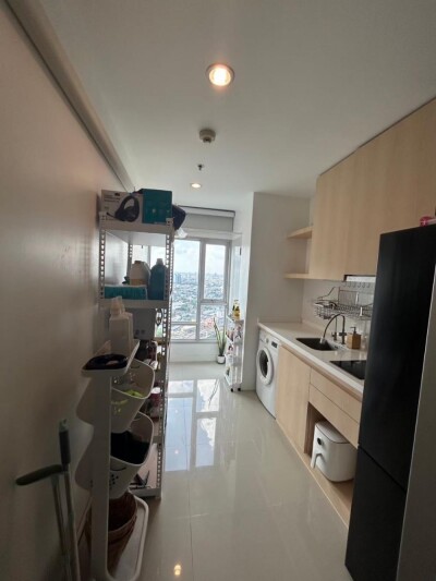 เซ็นทริค ติวานนท์ สเตชั่น / ขนาด : 33 ตร.ม. ชั้น : 38 วิวดี รับลม วิวสระว่ายน้ำ ปล.ห้องที่เห็นวิวสระมีเพียง14ห้อง