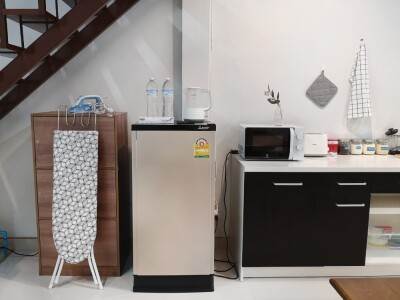 เซ้งทาวเฮ้าส์ตกแต่งครบพร้อมทำ AIRBNB 2 ชั้น 2 ห้องนอน 1 ห้องน้ำ เดิน 4 นาทีถึง BTS กรุงธนบุรี