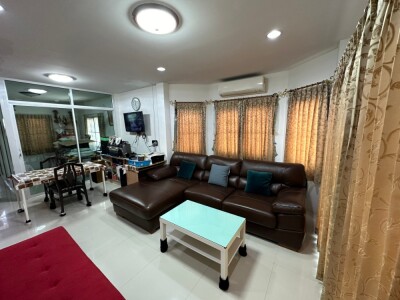 หมู่บ้านทัศรินทร์ แพรกษา (ซ.มังกร-ขันดี)