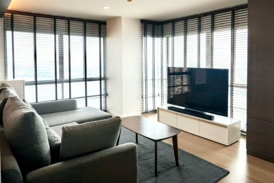 ลุมพินี พาร์ค ริเวอร์ไซด์ - พระราม 3 / • ขนาด 103.26 ตรม.  • 1 ห้องนอน / 2 ห้องน้ำ มีระเบียง 2 ฝั่ง