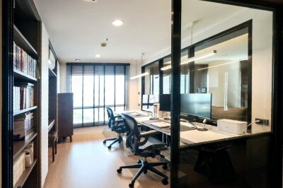 ลุมพินี พาร์ค ริเวอร์ไซด์ - พระราม 3 / • ขนาด 103.26 ตรม.  • 1 ห้องนอน / 2 ห้องน้ำ มีระเบียง 2 ฝั่ง