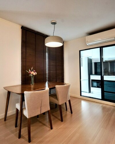 ลุมพินี พาร์ค ริเวอร์ไซด์ - พระราม 3 / • ขนาด 103.26 ตรม.  • 1 ห้องนอน / 2 ห้องน้ำ มีระเบียง 2 ฝั่ง