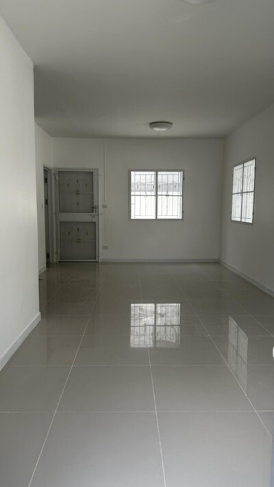 บ้านพฤกษา 73 ถ.เศรษฐกิจ พระราม 2 / 📌 ขนาด 32.9 ตร.ว.