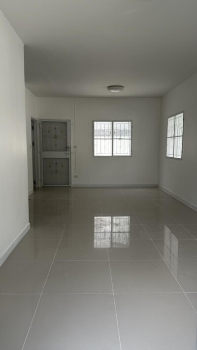 บ้านพฤกษา 73 ถ.เศรษฐกิจ พระราม 2 / 📌 ขนาด 32.9 ตร.ว.