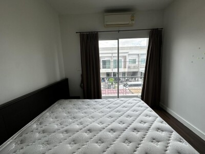 ฮาบิทาวน์ วัชรพล / 3 ห้องนอน l 2 ห้องน้ำ